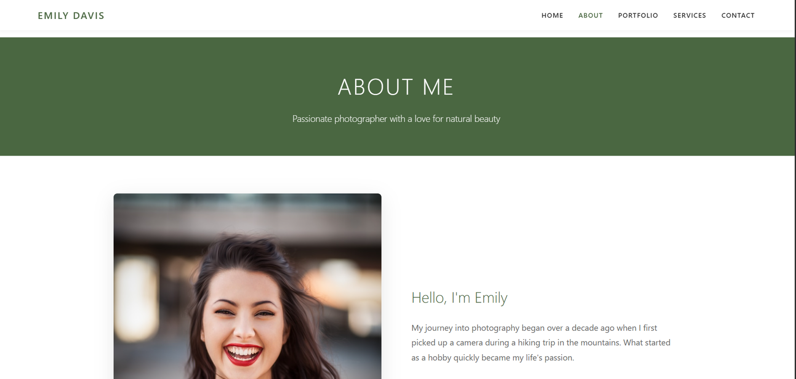 Sección About con biografía